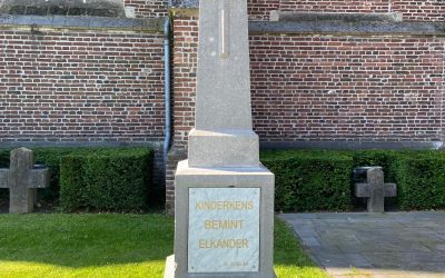 Grafmonument Pastoor Schmeits