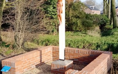 Veldkruis geplaatst in Leunen